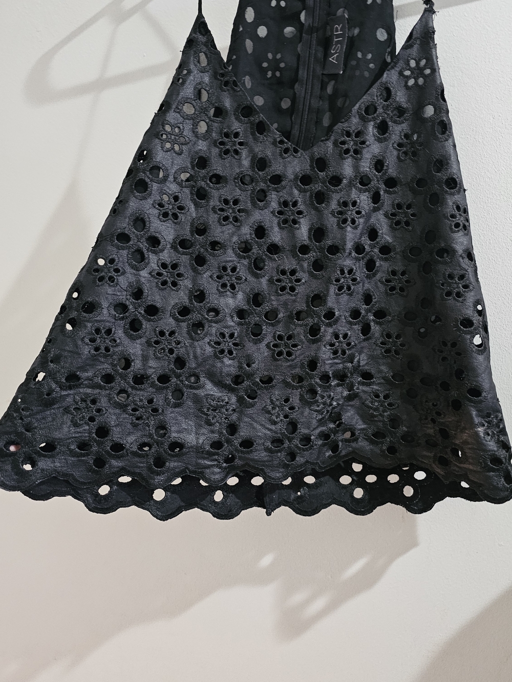 Astr Like New Black Eyelet Detail Camisole Tank Top Unique